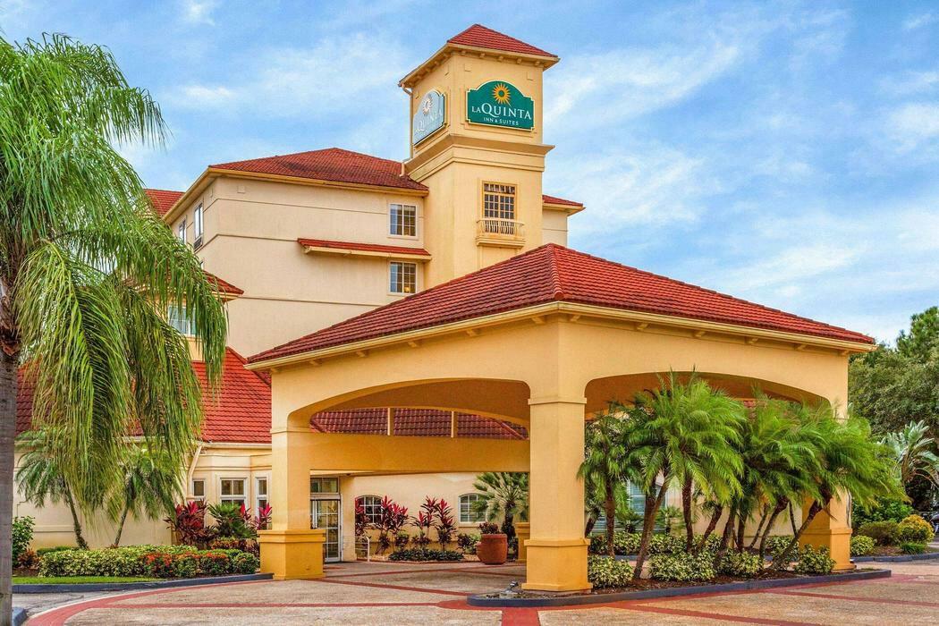 Picture of La Quinta Inn & Suites by Wyndham Lakeland East 