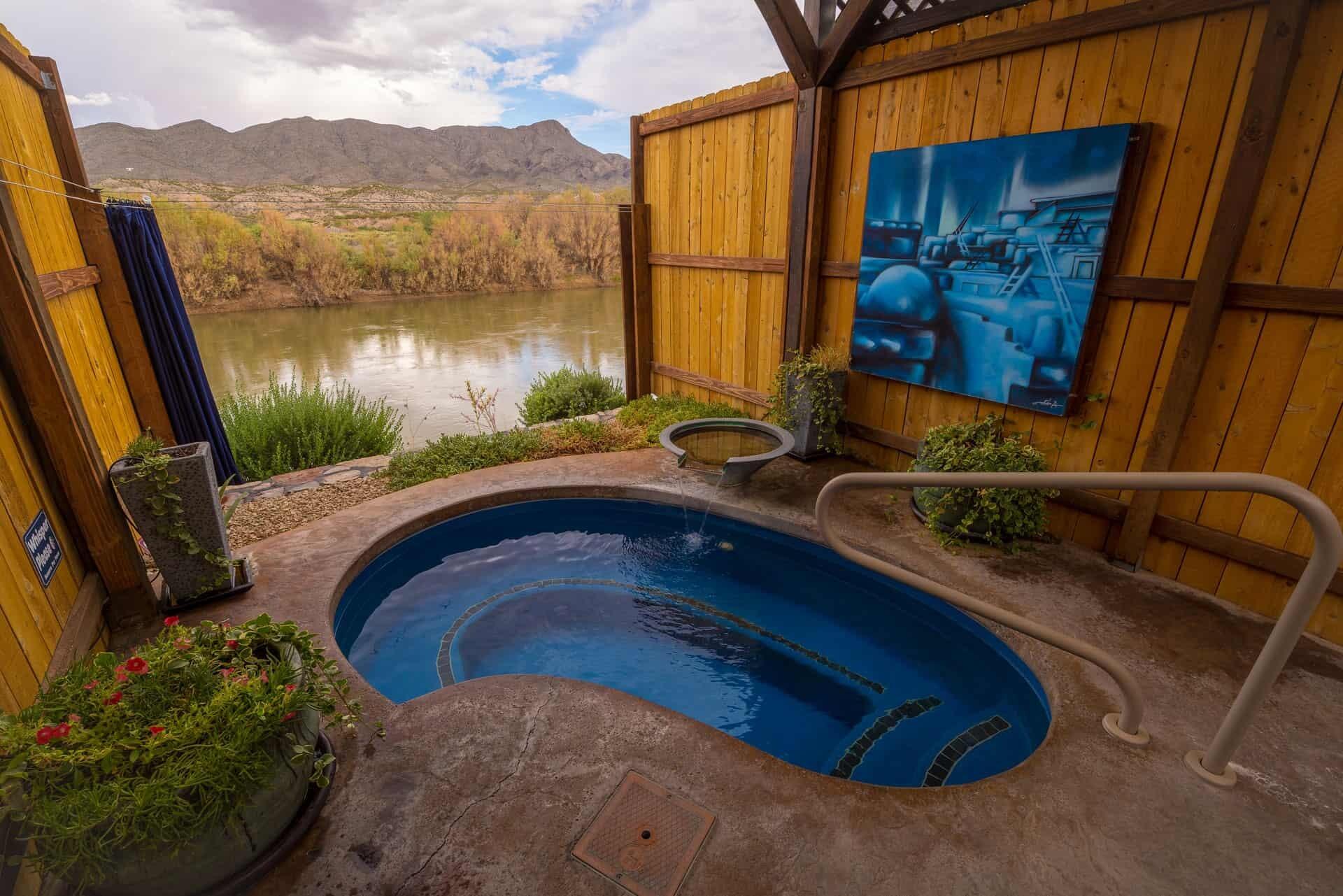 Picture of Riverbend Hot Springs