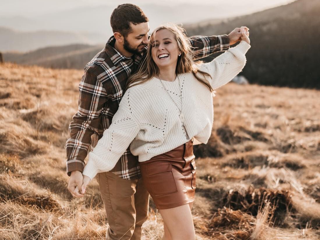 Sierra & Logan Home Page Banner