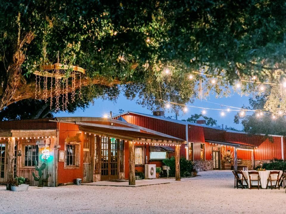 Picture of Beneath the Oaks Venue & Winery