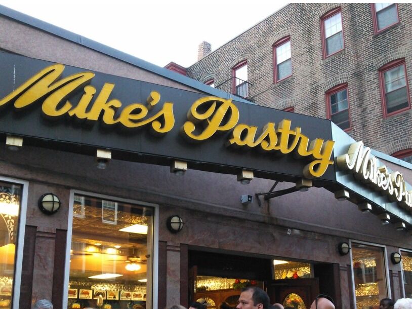 Picture of Mike's Pastry