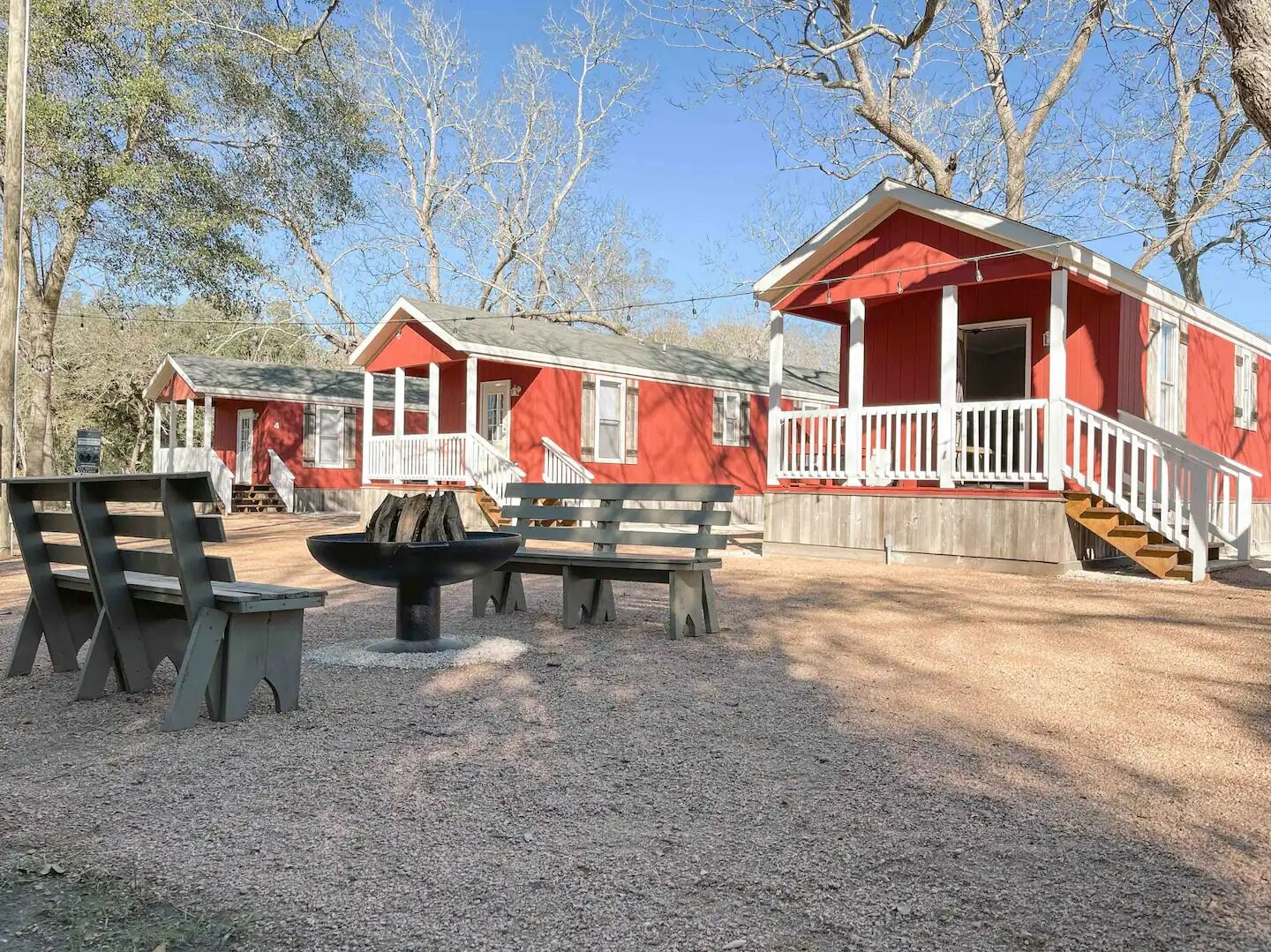 Picture of Beneath the Oaks Venue & Winery