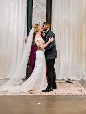 Modern First Kiss at Mt. Washington Mill Dye House in Baltimore, Maryland