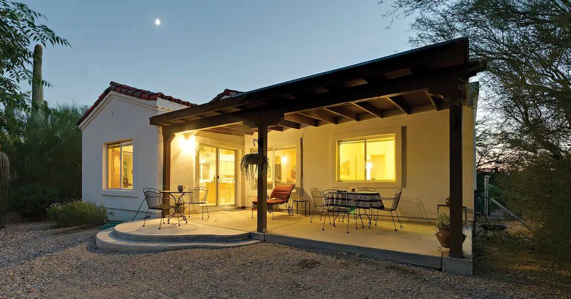Picture of Charming Southwest-Style Guesthouse with Mt Views (AirBnB)