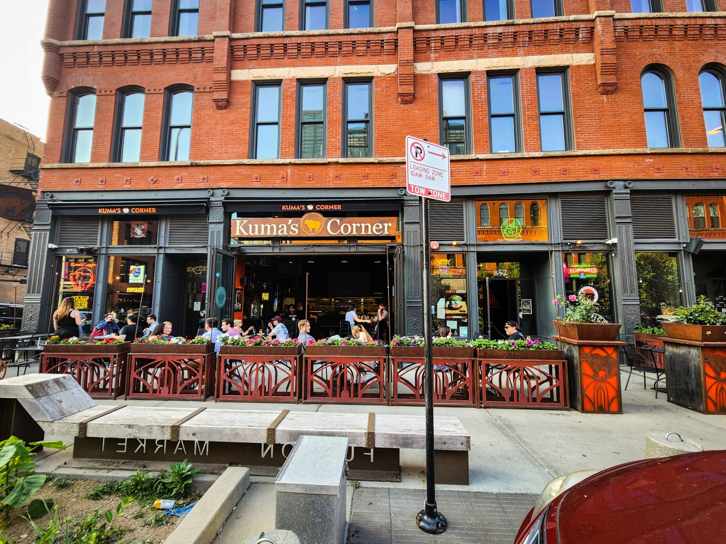 Picture of Kuma's Corner West Loop