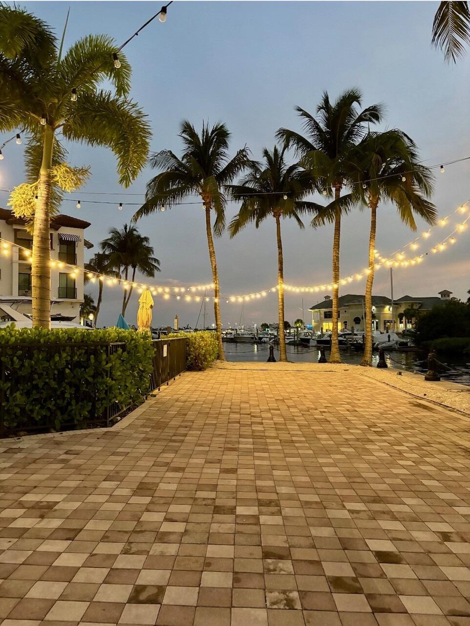 Picture of Naples Bay Resort & Marina