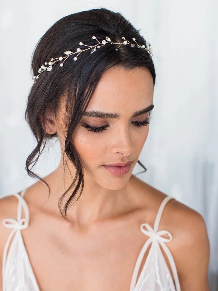 Headband with Swarovski crystals and freshwater pearls in vine design