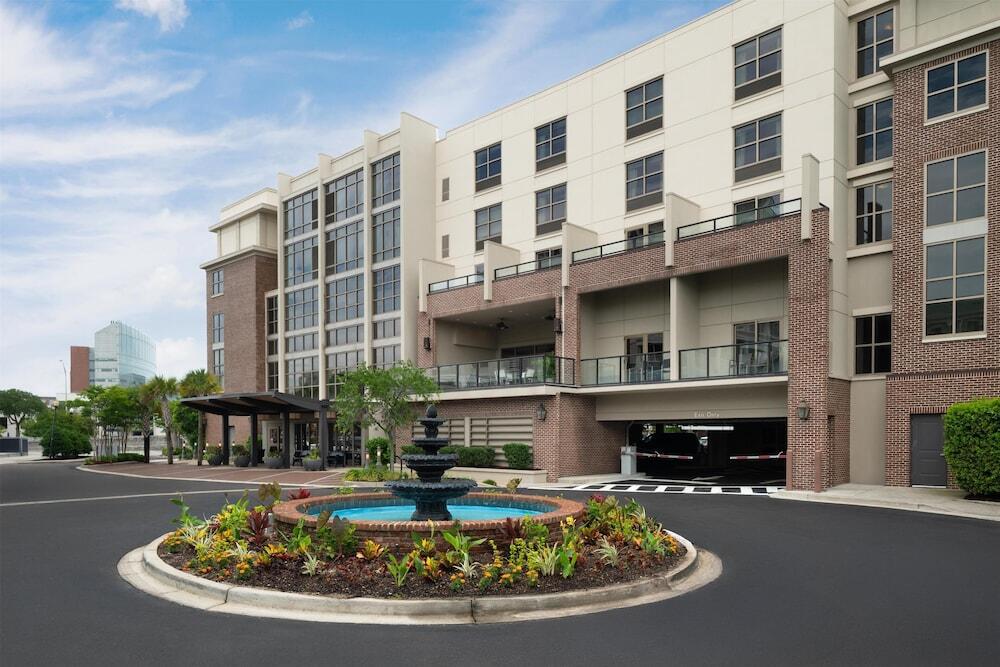 Picture of Hilton Garden Inn Charleston Waterfront/Downtown
