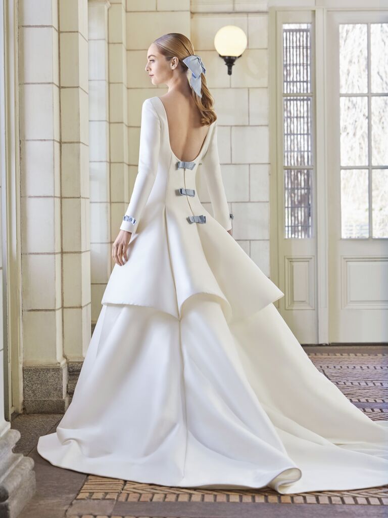 25 Best Wedding Dress With A Bow Styles For 2023-2024