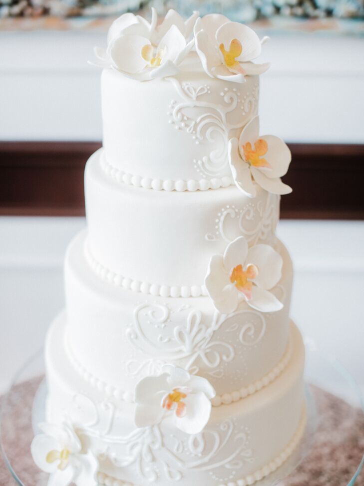 White Fondant Wedding Cake with Decorative Piping