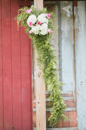 Pink and White Ceremony Flower Arrangements