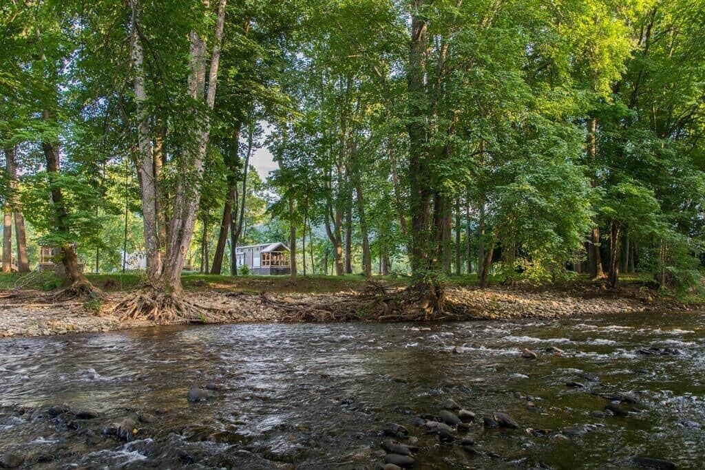 Picture of River Farm Escape