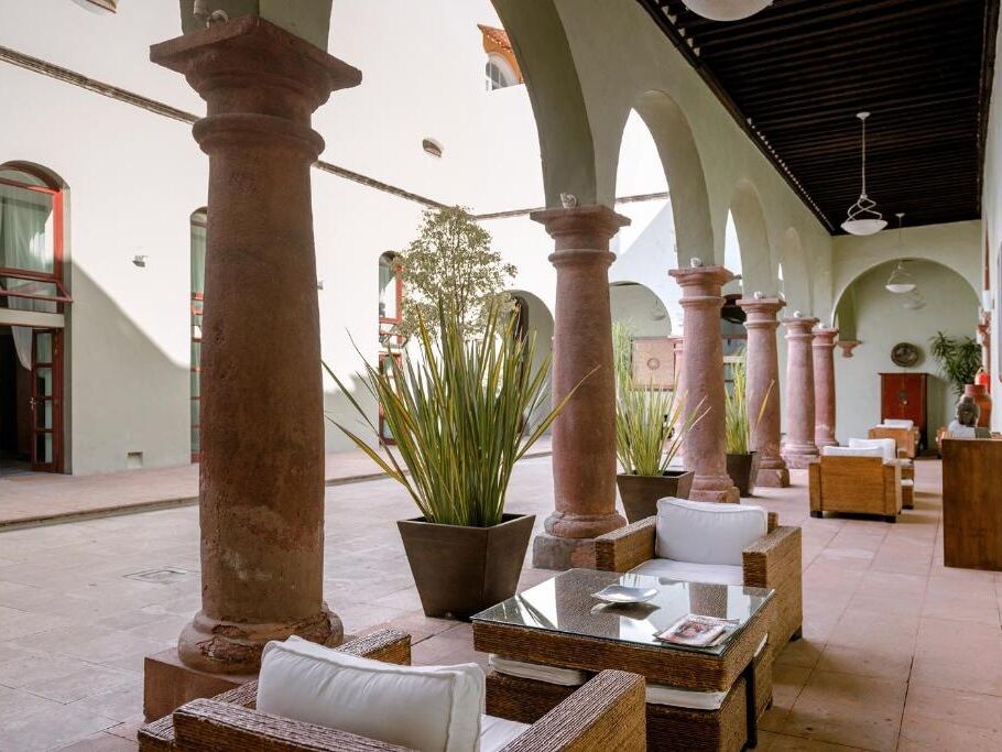 Picture of HOTEL LA MORADA
