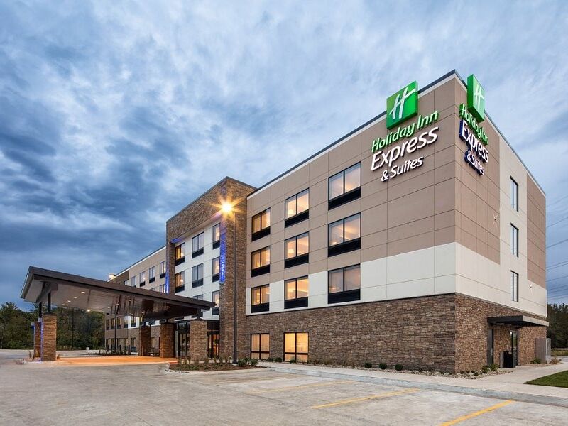 Picture of Holiday Inn Express & Suites East Peoria - Riverfront