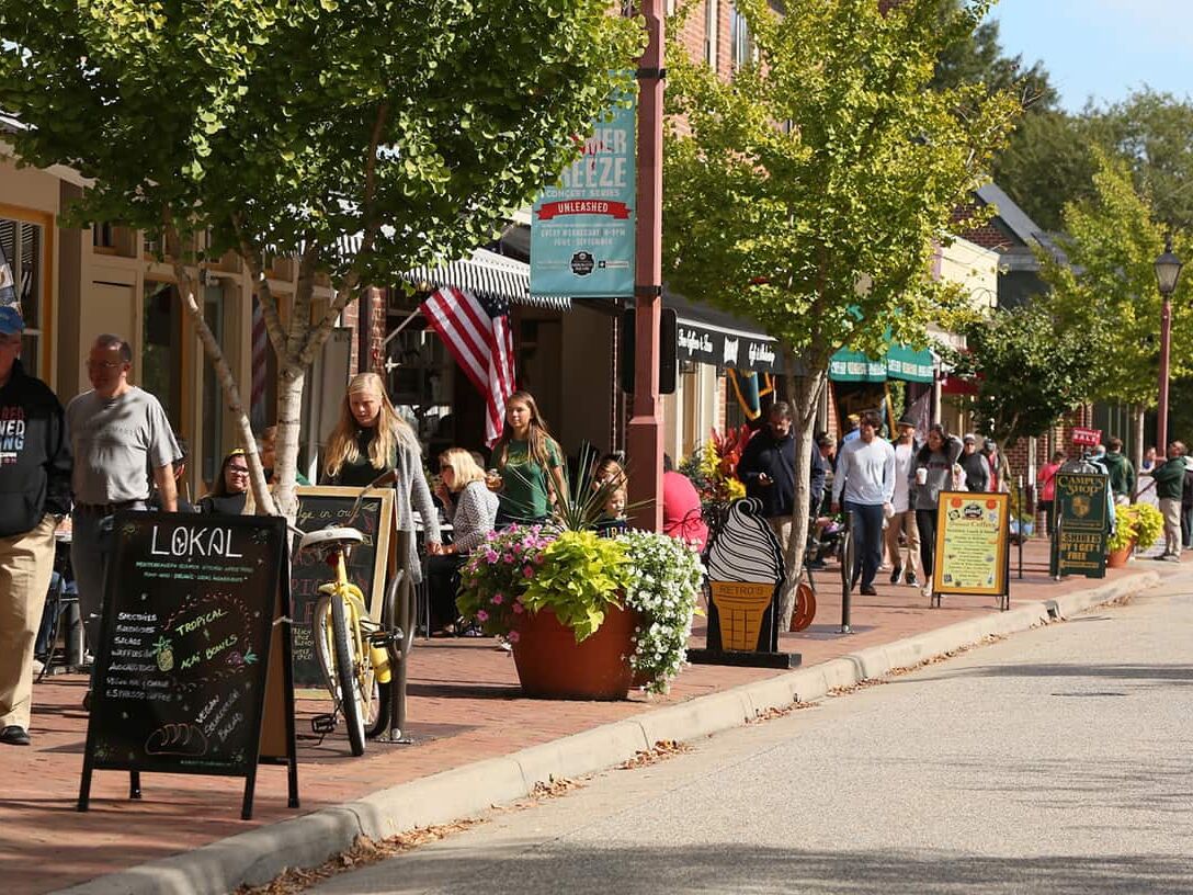 Picture of Colonial Williamsburg's Merchants Square