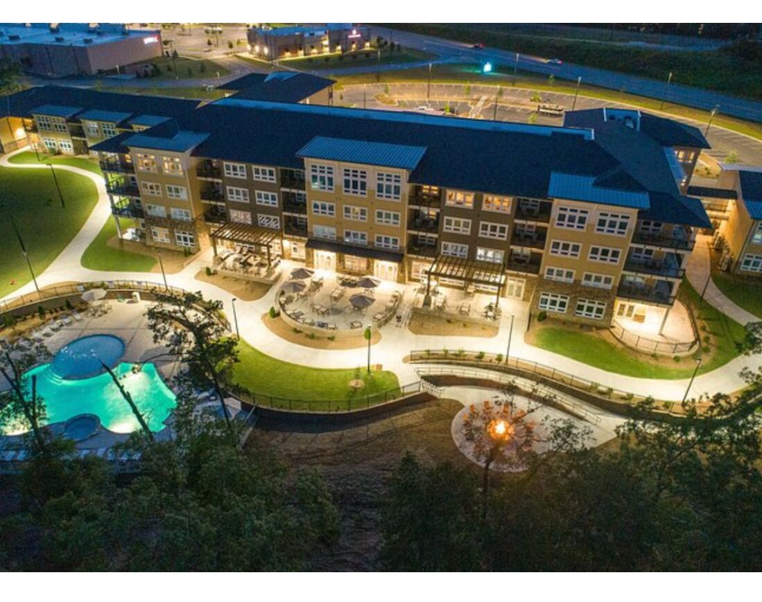 Picture of Lakeside Lodge