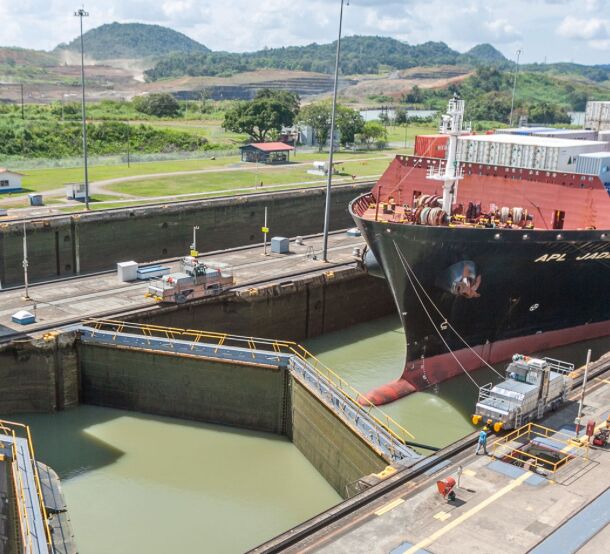 Picture of Panama Canal 