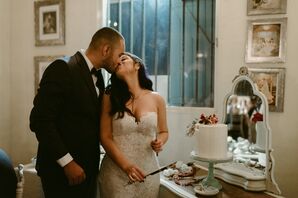 Classic Cake Cutting with Single-Tier Wedding Cake