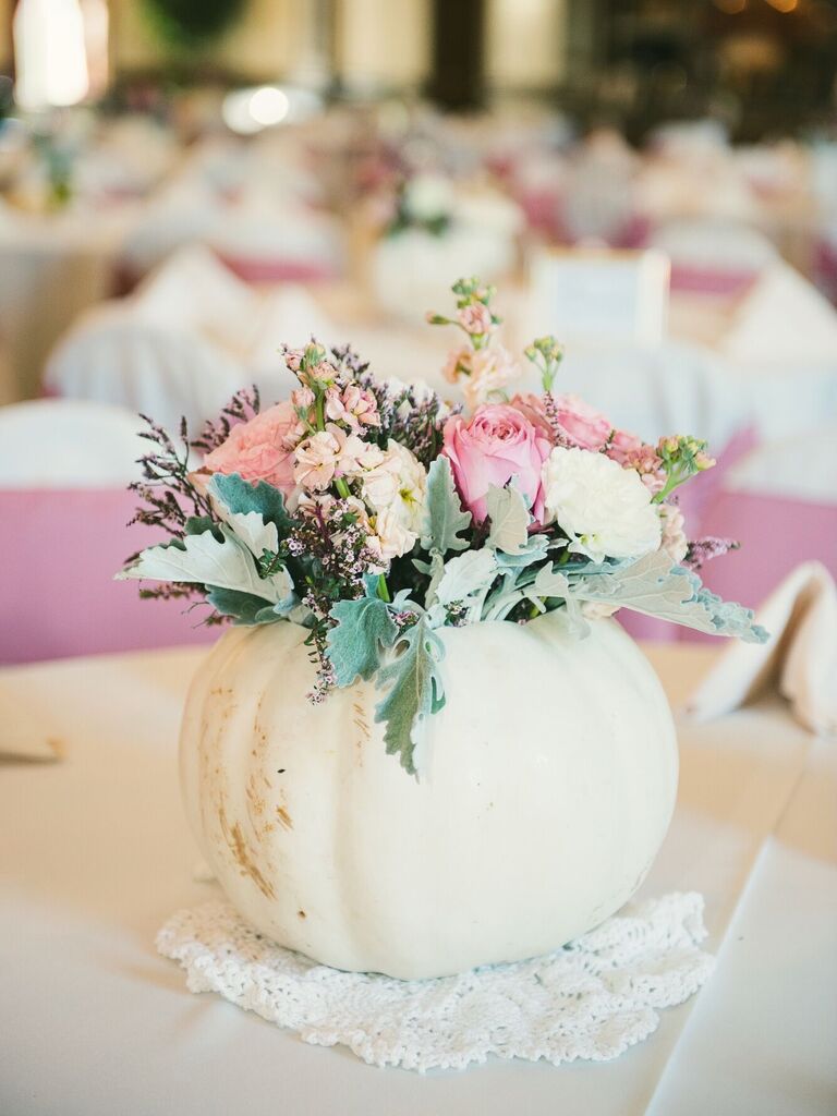 33 bridal shower centerpieces to inspire your table decor