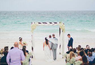 Couple in Bahamas for destination wedding.