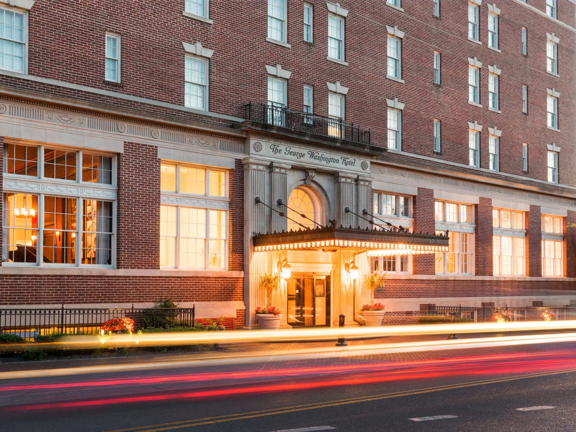 Picture of The George Washington A Wyndham Grand Hotel