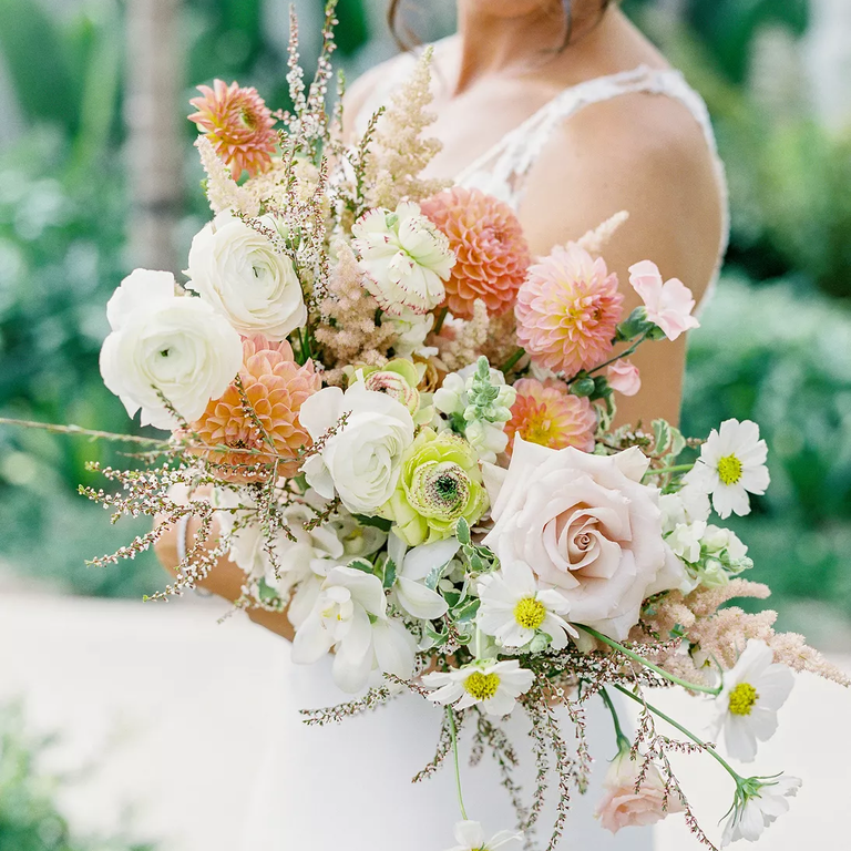 Cascading peach dahlia bouquet