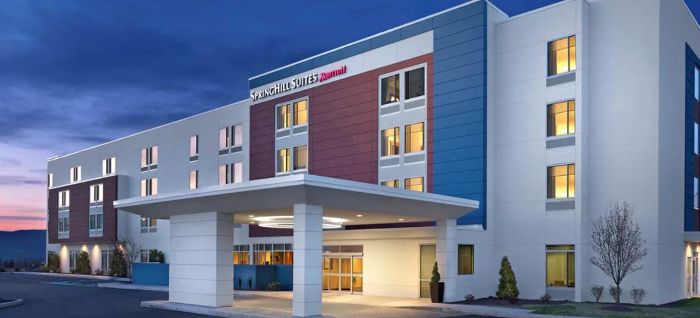 Picture of SpringHill Suites by Marriot