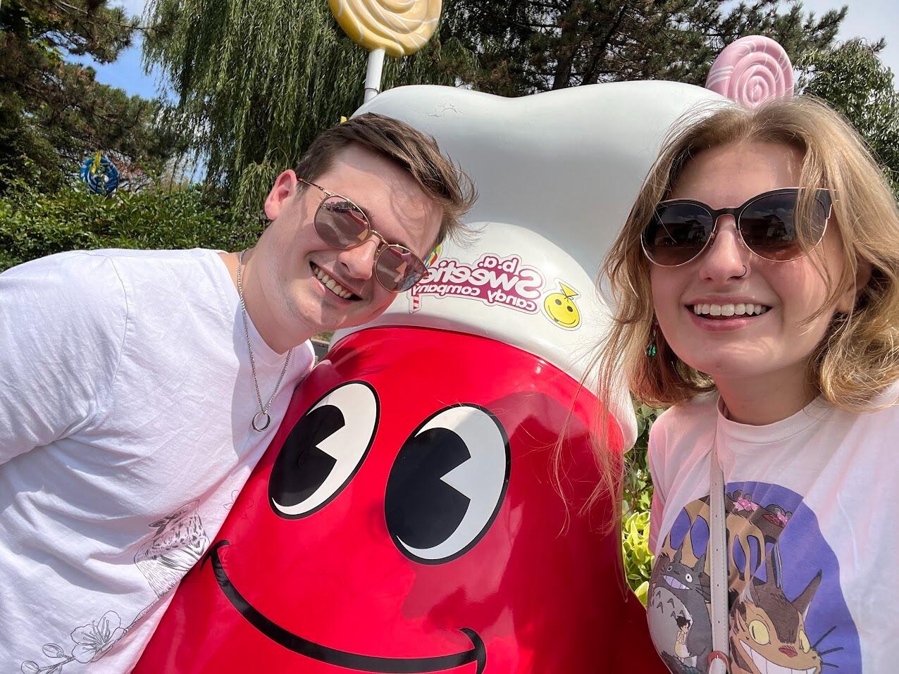 Rob and Jaina take a trip to Ohio to celebrate their birthdays. After some trouble with the original hotel, everything ends up going smoothly.