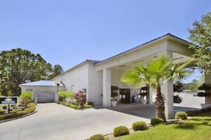 Picture of Days Inn by Wyndham Chipley