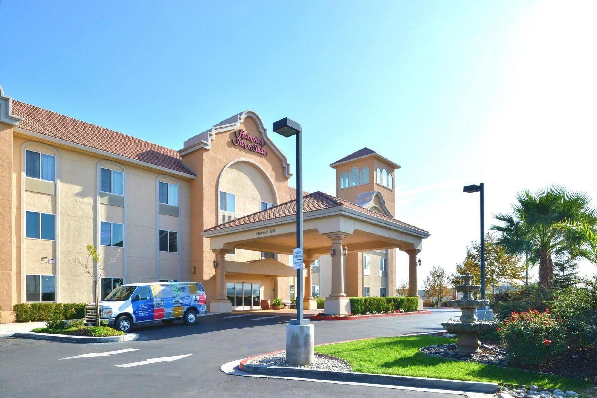 Picture of Hampton Inn & Suites Woodland