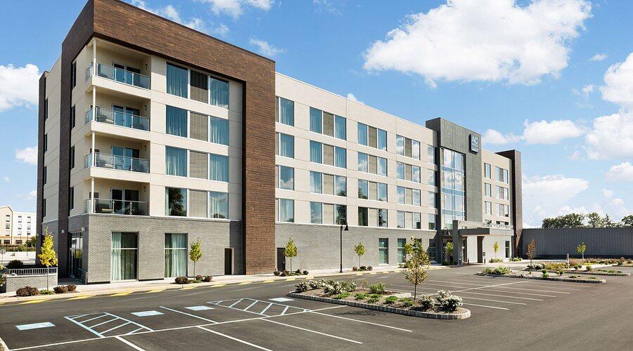 Picture of AC Newtown Square