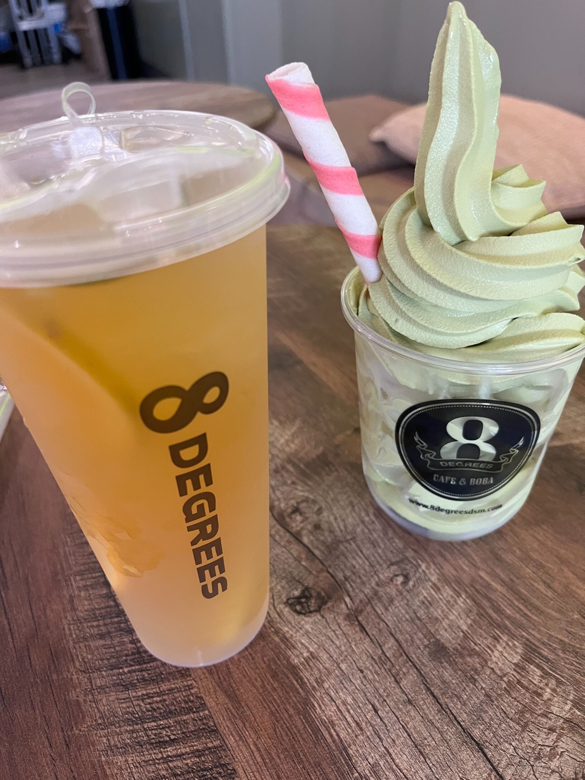 Picture of 8 Degrees Cafe & Boba