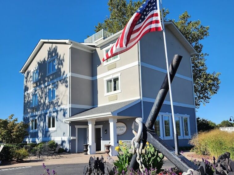 Picture of Anchored Inn at Hidden Harbor
