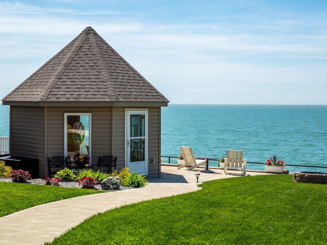 Picture of Lakeside Porch & Pillow