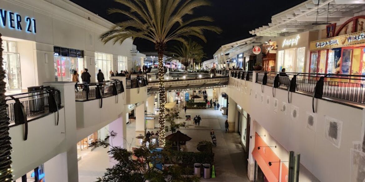 Picture of Fashion Valley Shopping Mall