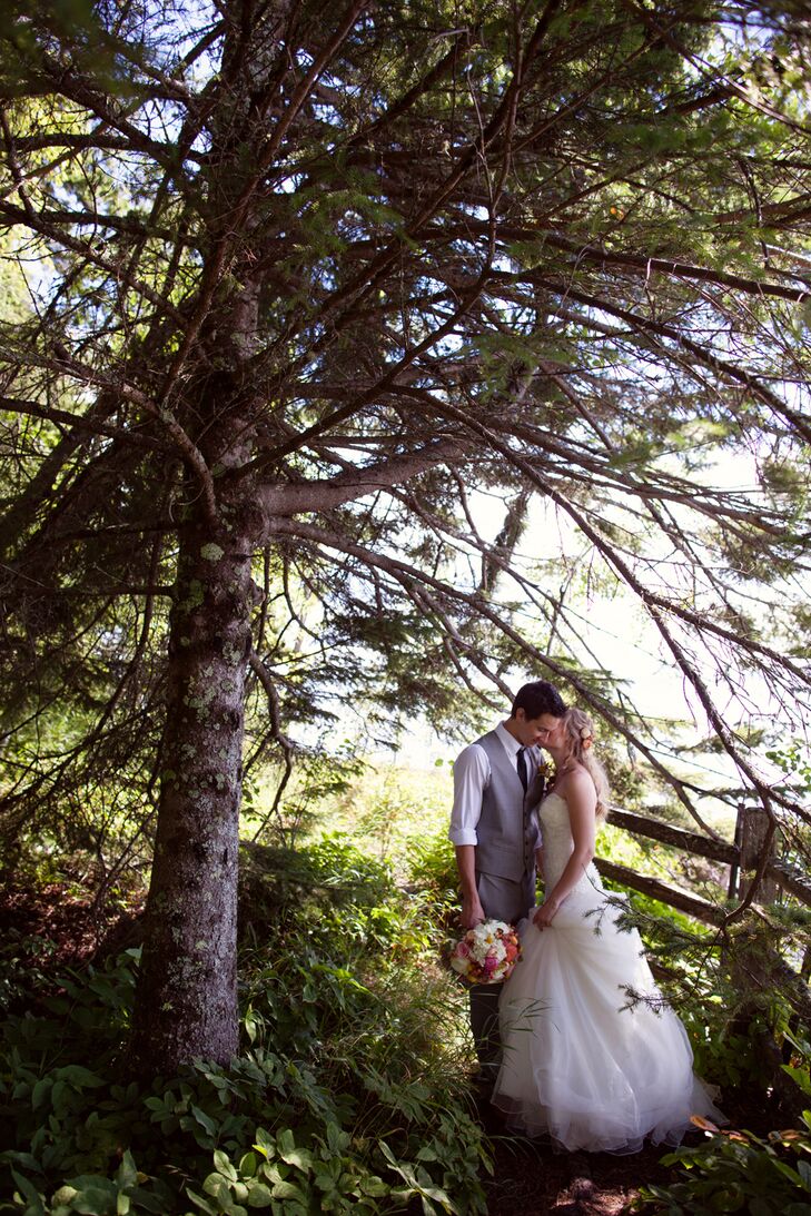 "We did a first look before the ceremony which was really special for us and also took a lot of pressure off when it came time for the ceremony," Brynn says.
