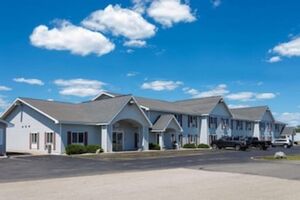 Picture of Baymont by Wyndham Marinette