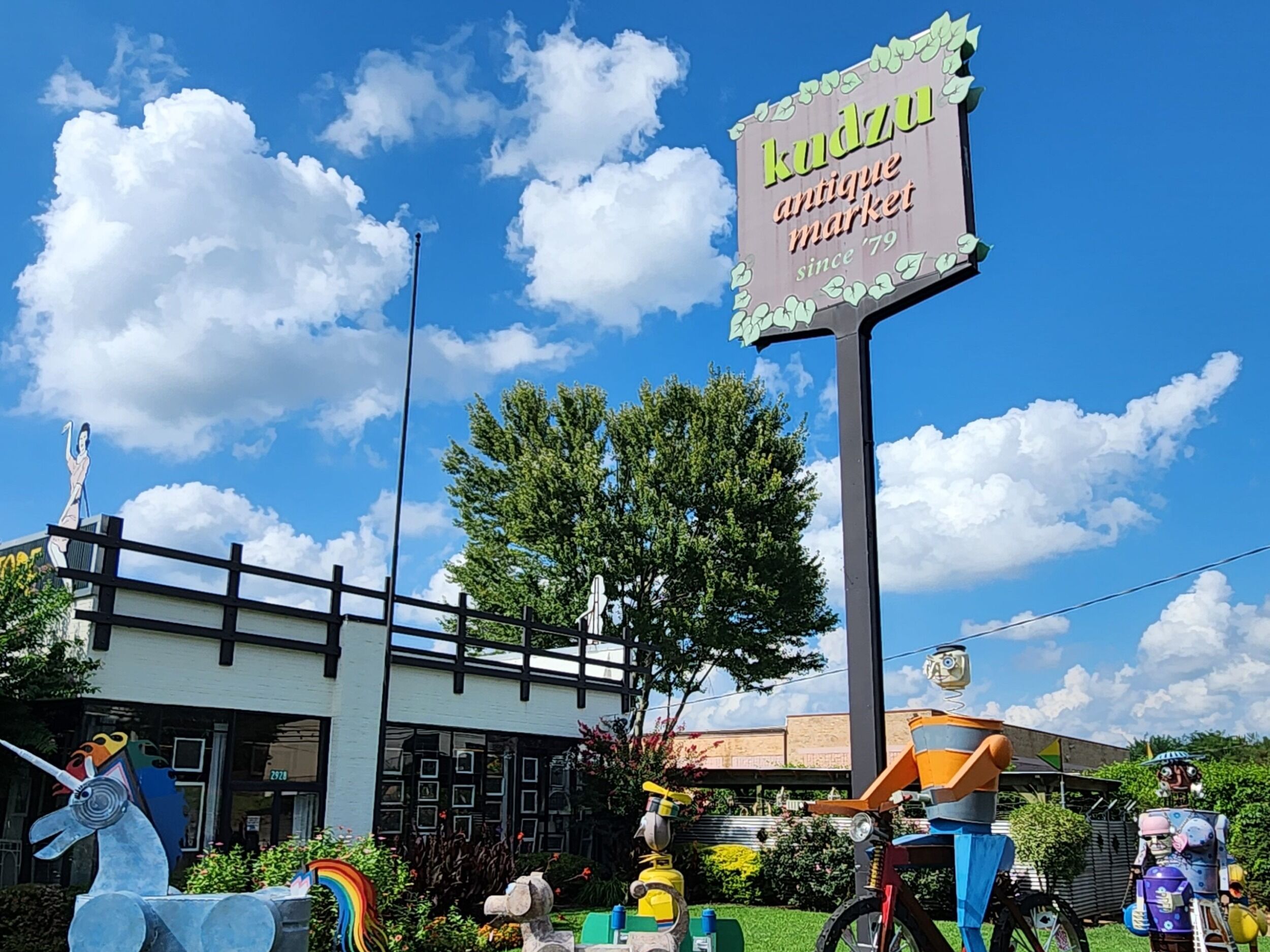 Picture of Kudzu Antiques + Modern