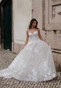 Abella Babetta- E450 Ball Gown Wedding Dress