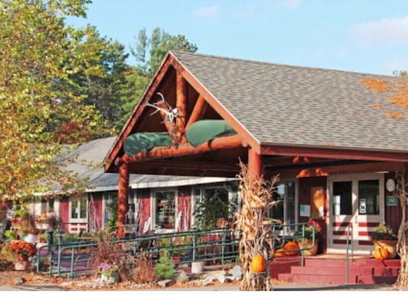 Picture of Eagle Waters Resort & Supper Club