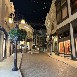 Gallery Photo 37