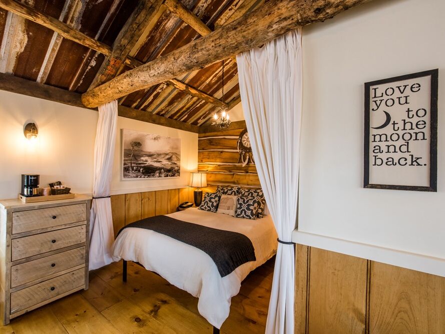 Picture of Tiny Cabins