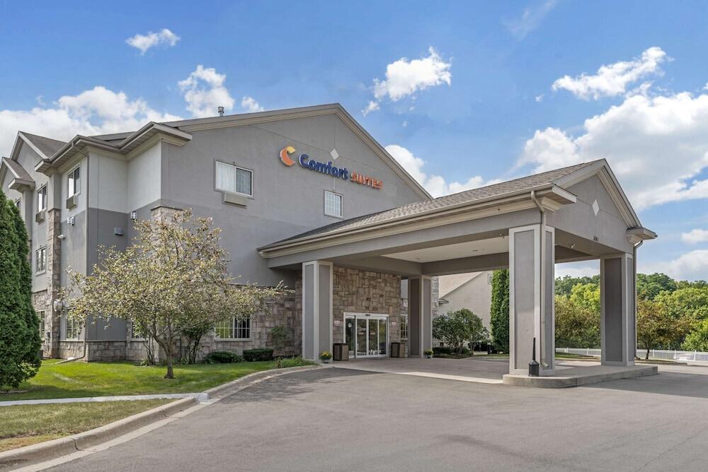 Picture of Comfort Suites Lake Geneva East