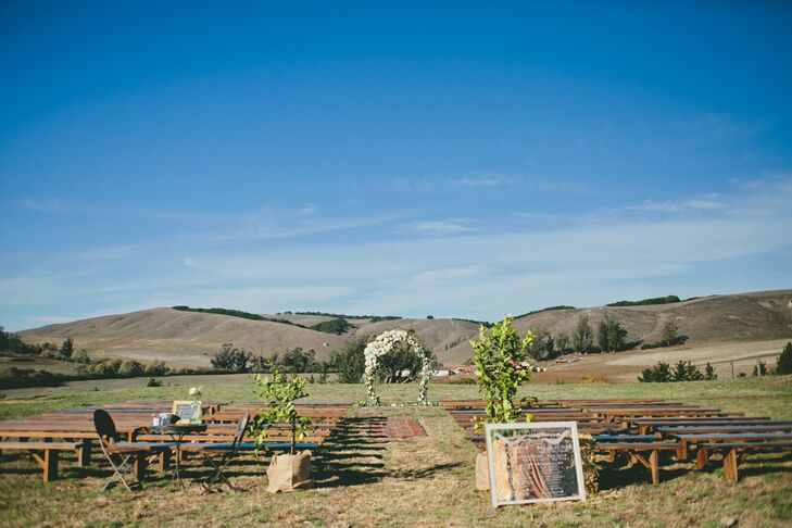Rustic Olympia's Valley Estate Ceremony Setup