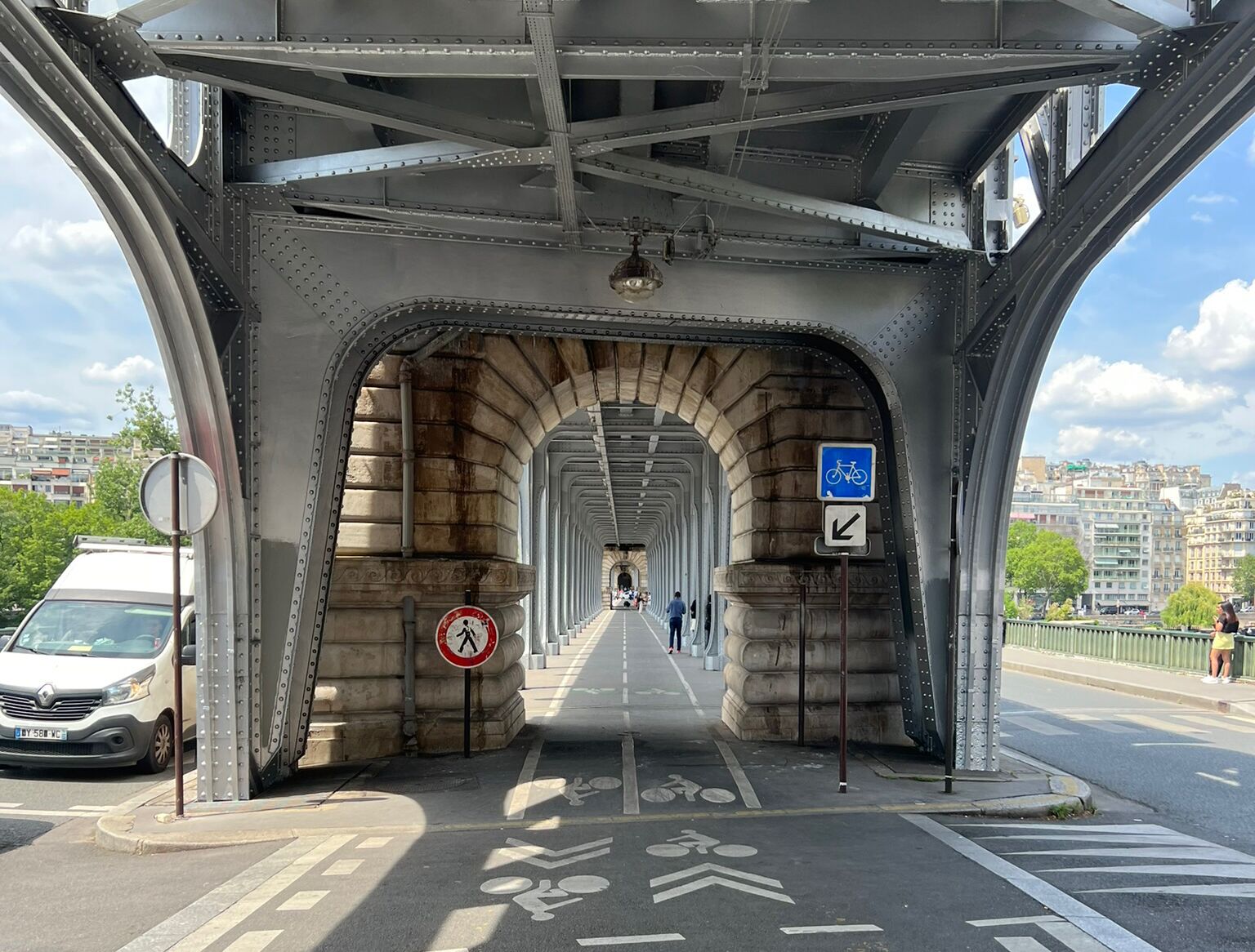 Picture of Inception filming site - under the Bir-Hakeim bridge