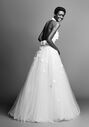 Viktor&Rolf Mariage FLOWER APPLIQUÉ OPEN BACK GOWN Ball Gown Wedding Dress - thumbnail - 2