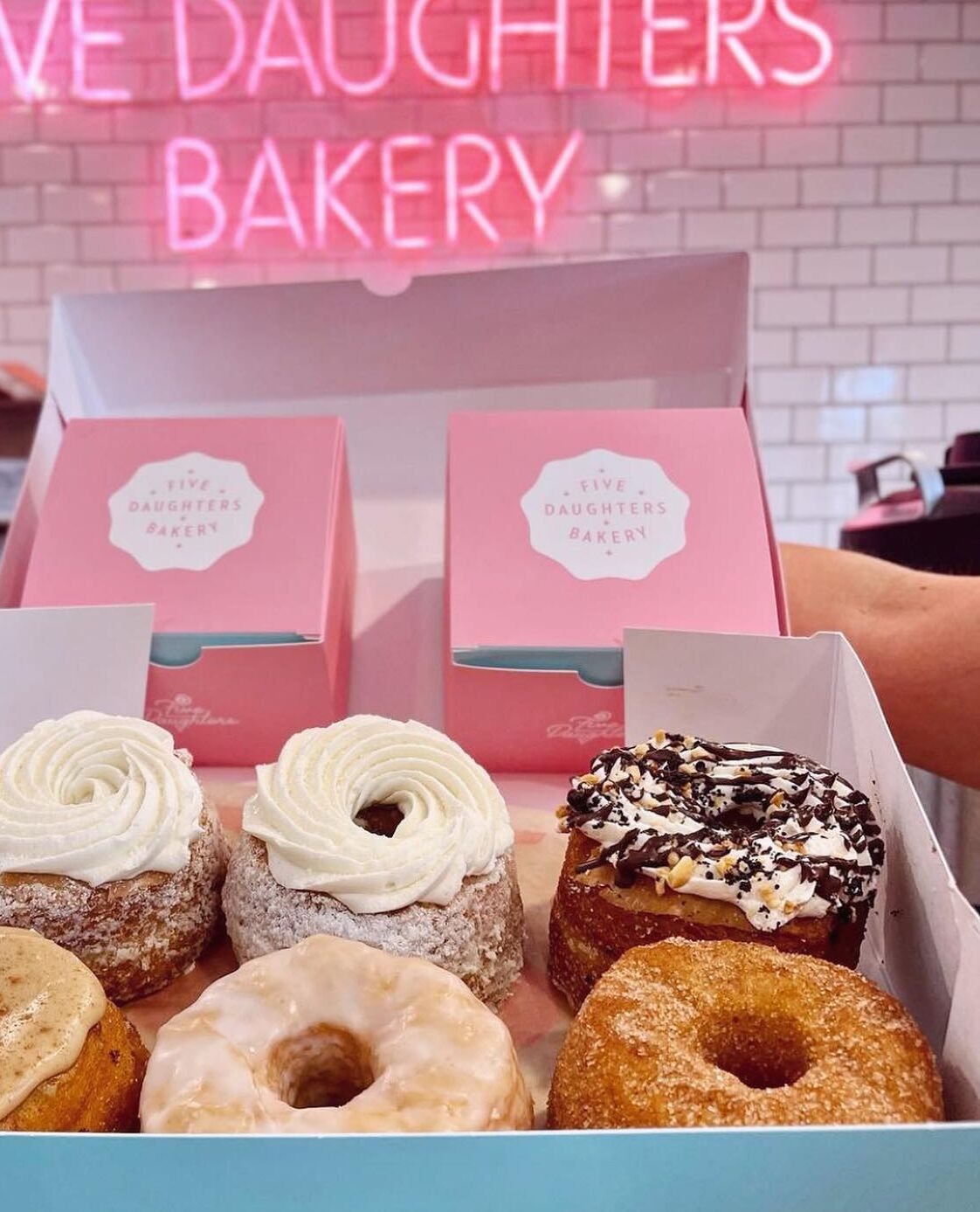 Picture of Five Daughters Donuts