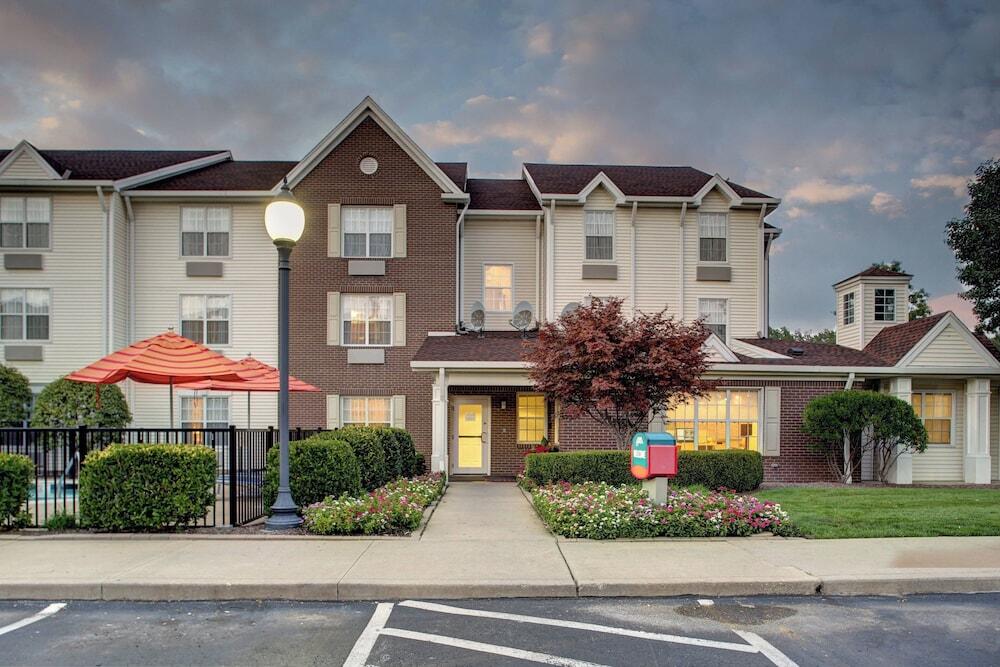 Picture of Towneplace Suites By Marriott Cleveland Westlake