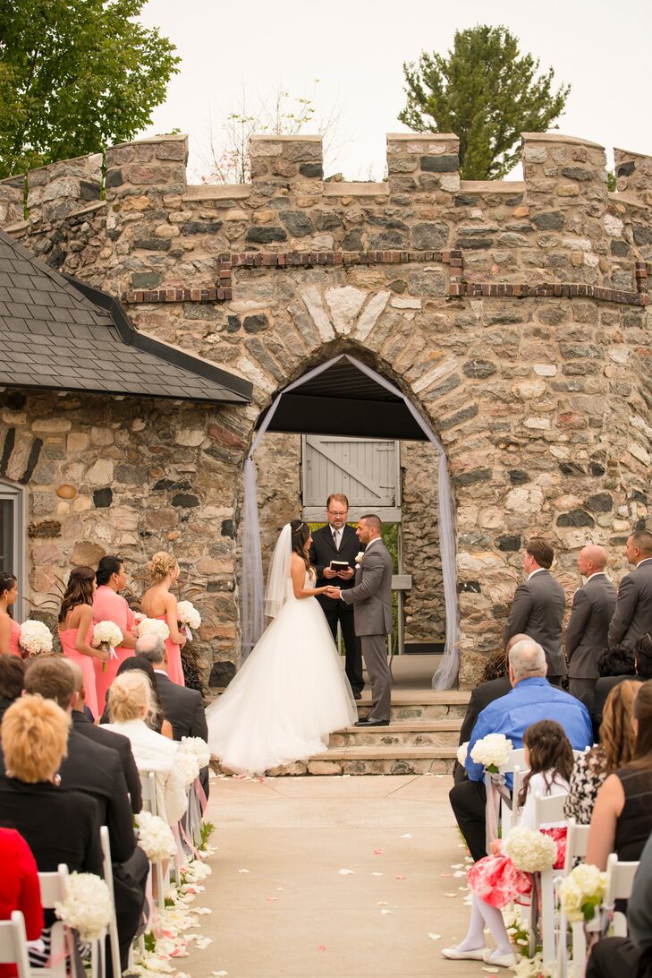 Outdoor King's Courtyard Ceremony