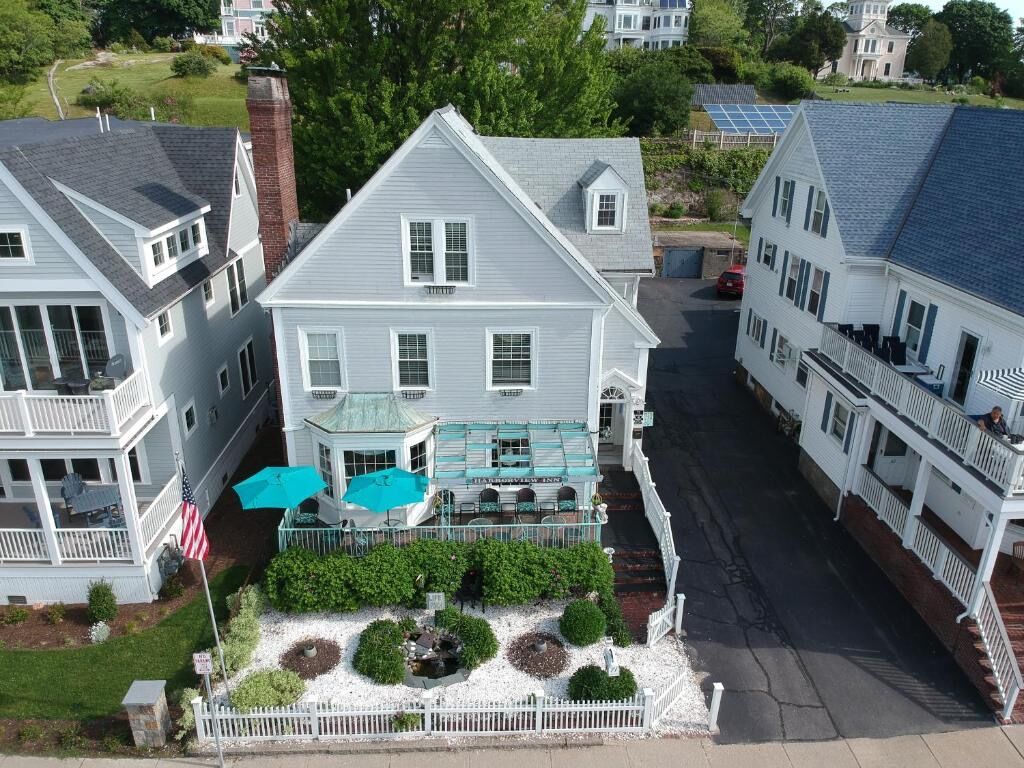 Picture of Harborview Inn